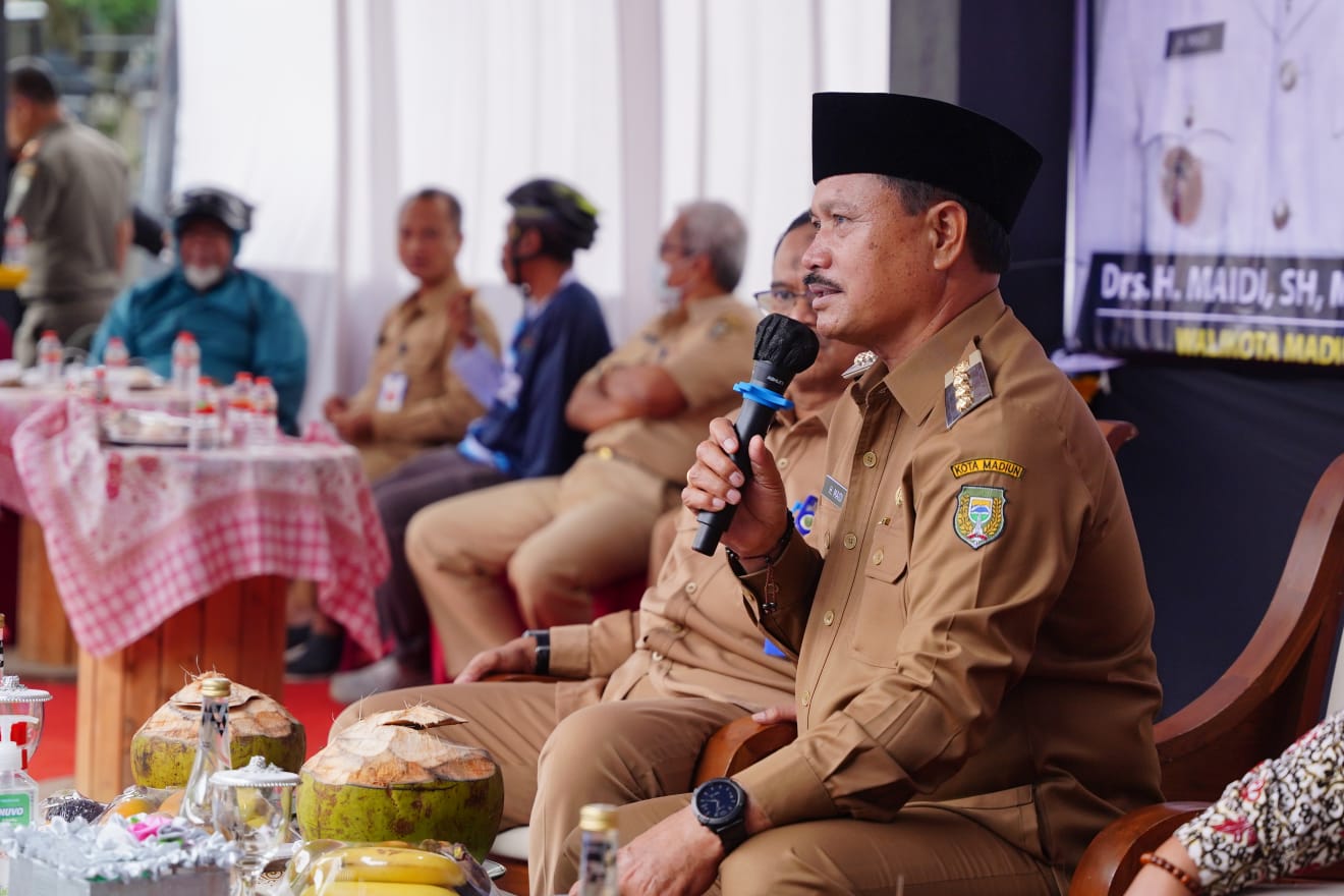 Foto 2 dari 10: Bertemu Warga Di Tiga Kelurahan, Wali Kota Sampaikan Pembangunan 2023