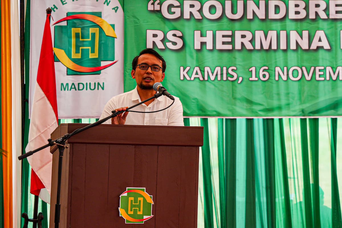 Foto 6 dari 8: Peletakan Batu Pertama RS Hermina, Kota Madiun: Fasilitas Kesehatan di Kota Madiun Makin Banyak Pilihan