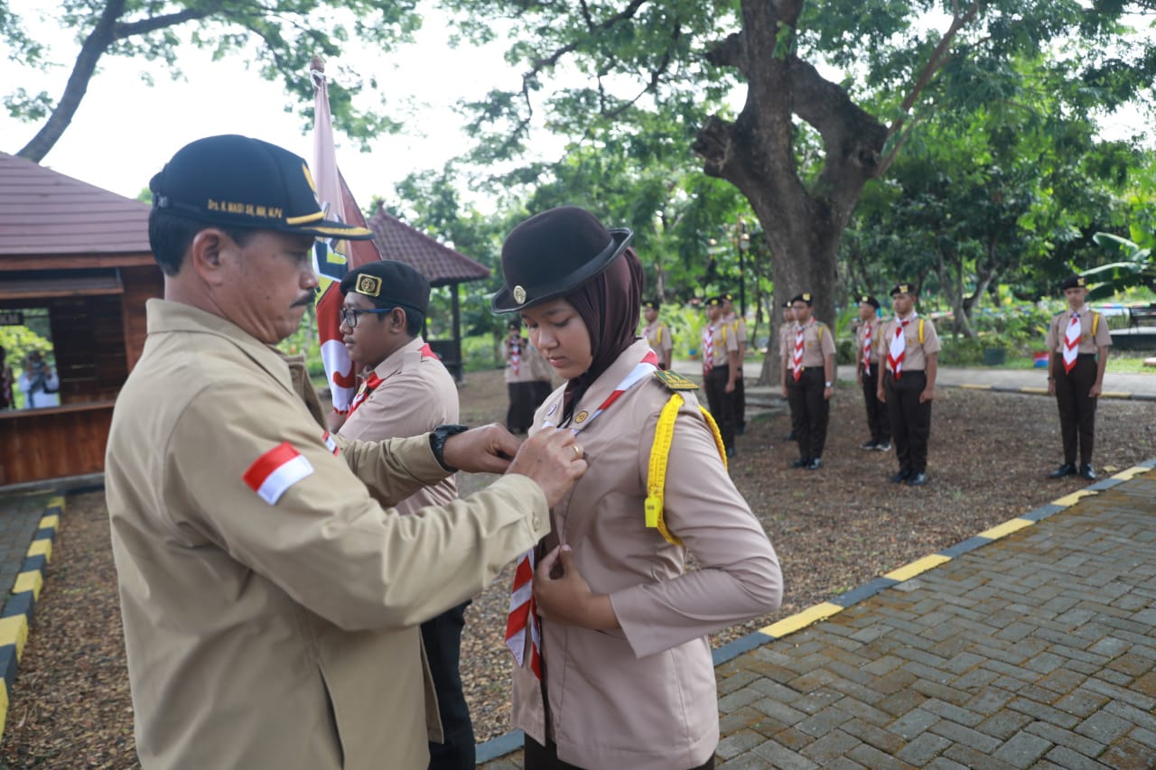Foto 3 dari 10: Berangkatkan Peserta Raimuna Pramuka ke XIV Jatim, Wali Kota Pesan Jaga Nama Baik Kota