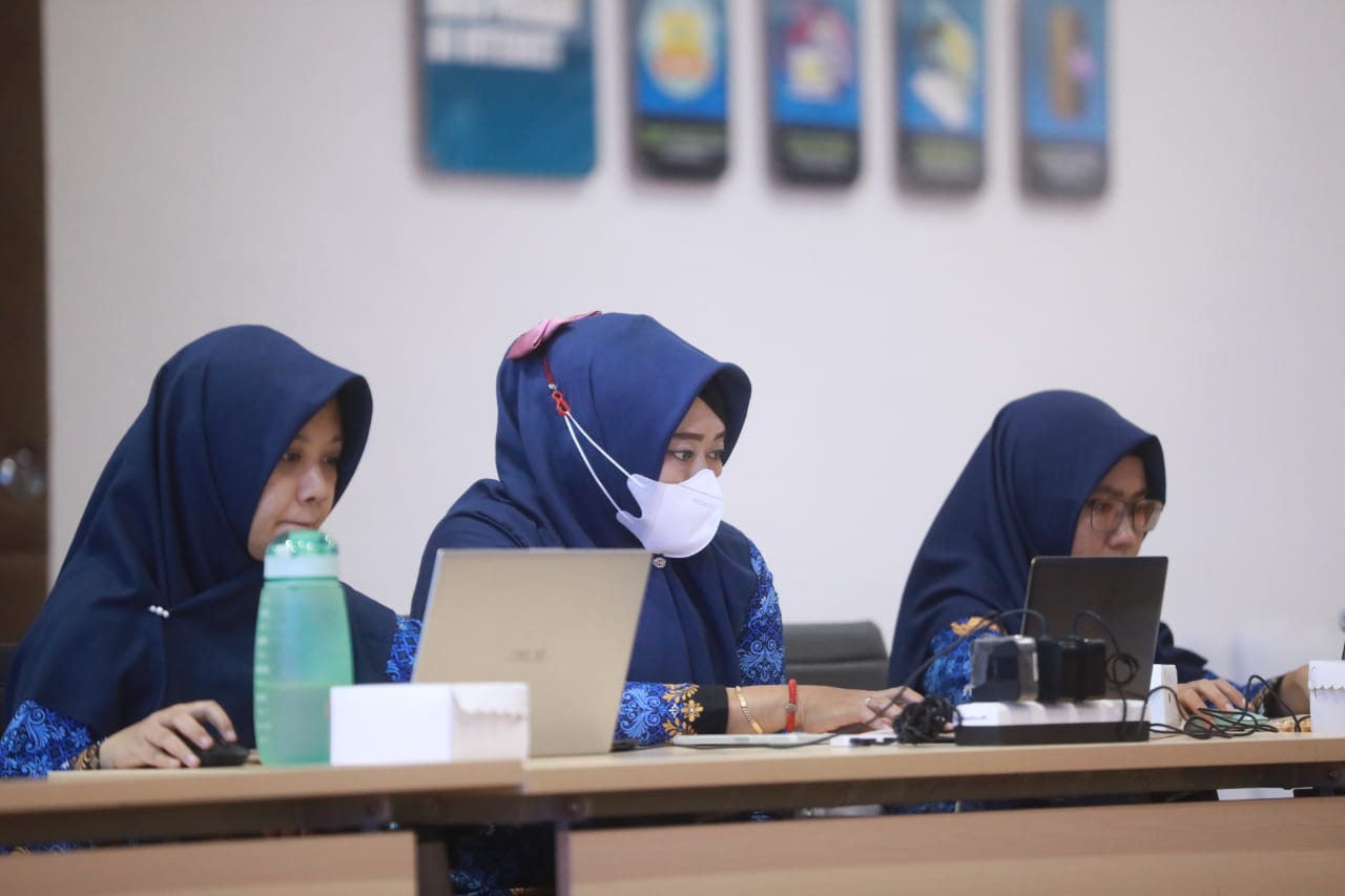 Foto 5 dari 10: Tingkatkan Keamanan Digital, Diskominfo Gelar Bimtek Cyber Threat Hunting and Forensic