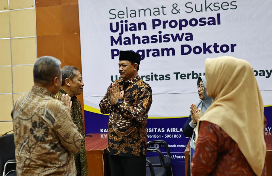 Foto 6 dari 10: Lulus Sidang Proposal Disertasi, Wali Kota : Semoga Bisa Jadi Rujukan Evaluasi Smart City