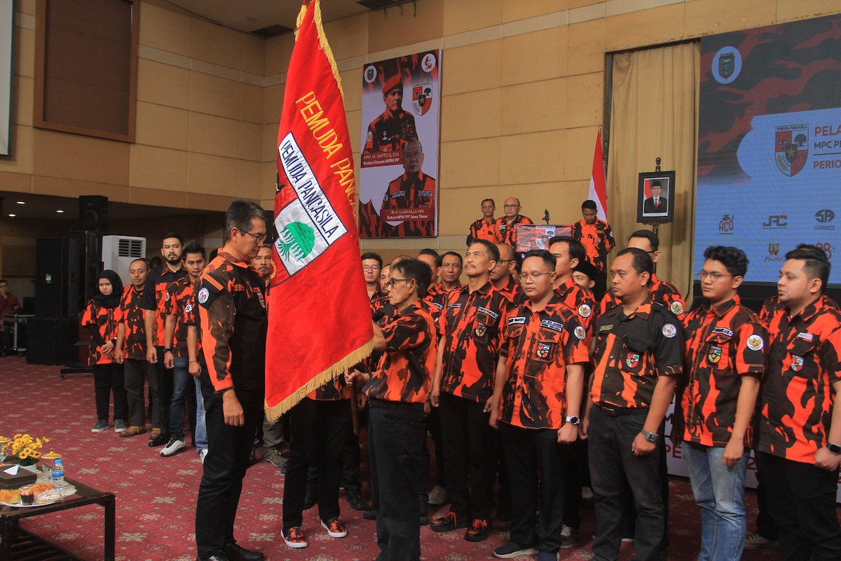 Foto 2 dari 14: Hadiri Pelantikan MPC PP Kota Madiun, Walikota Berikan Apresiasi