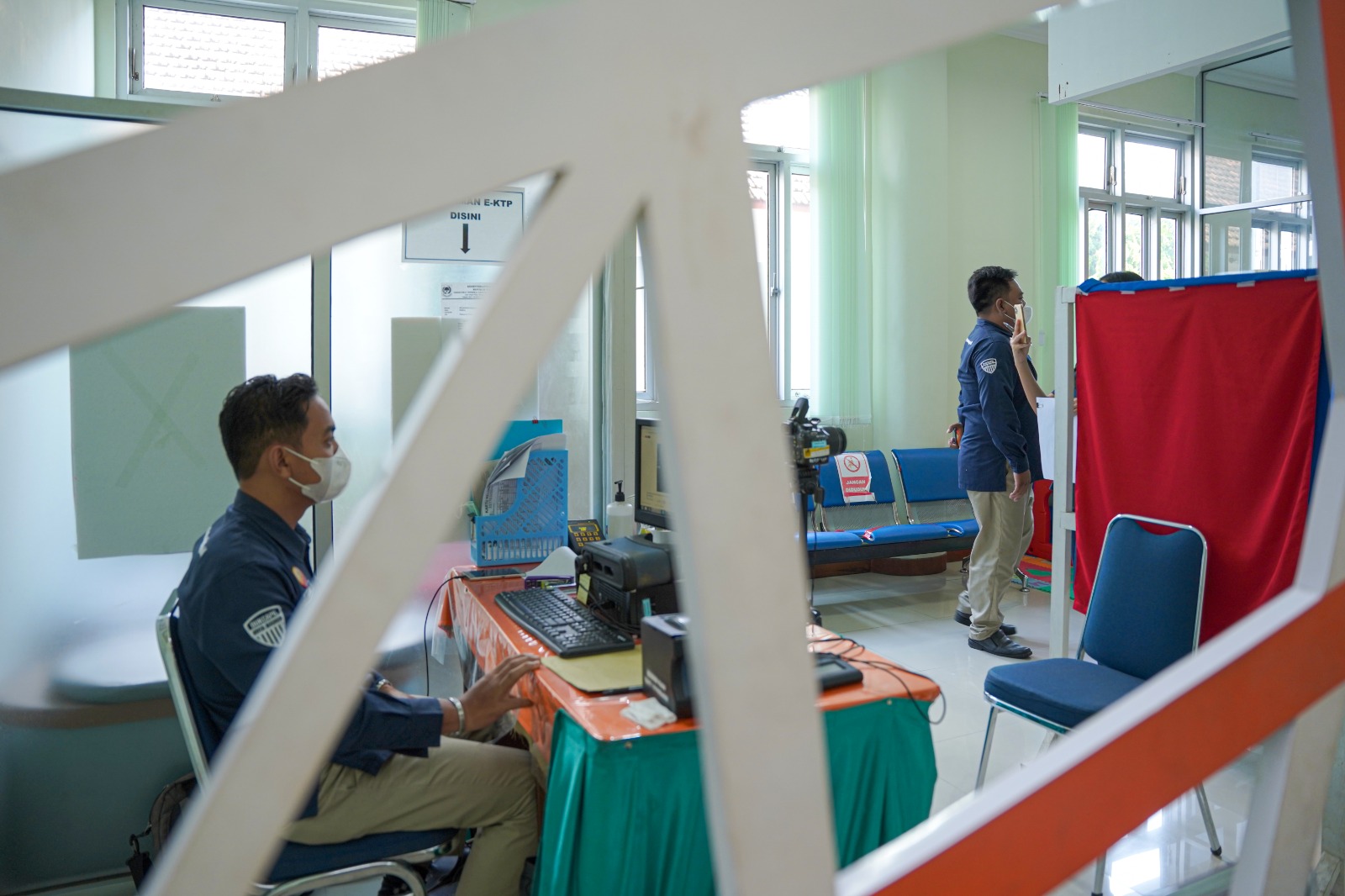 Foto 2 dari 4: Seperti Tahun Lalu, Dispendukcapil Kota Madiun Tetap Buka Layanan Libur Lebaran Ini