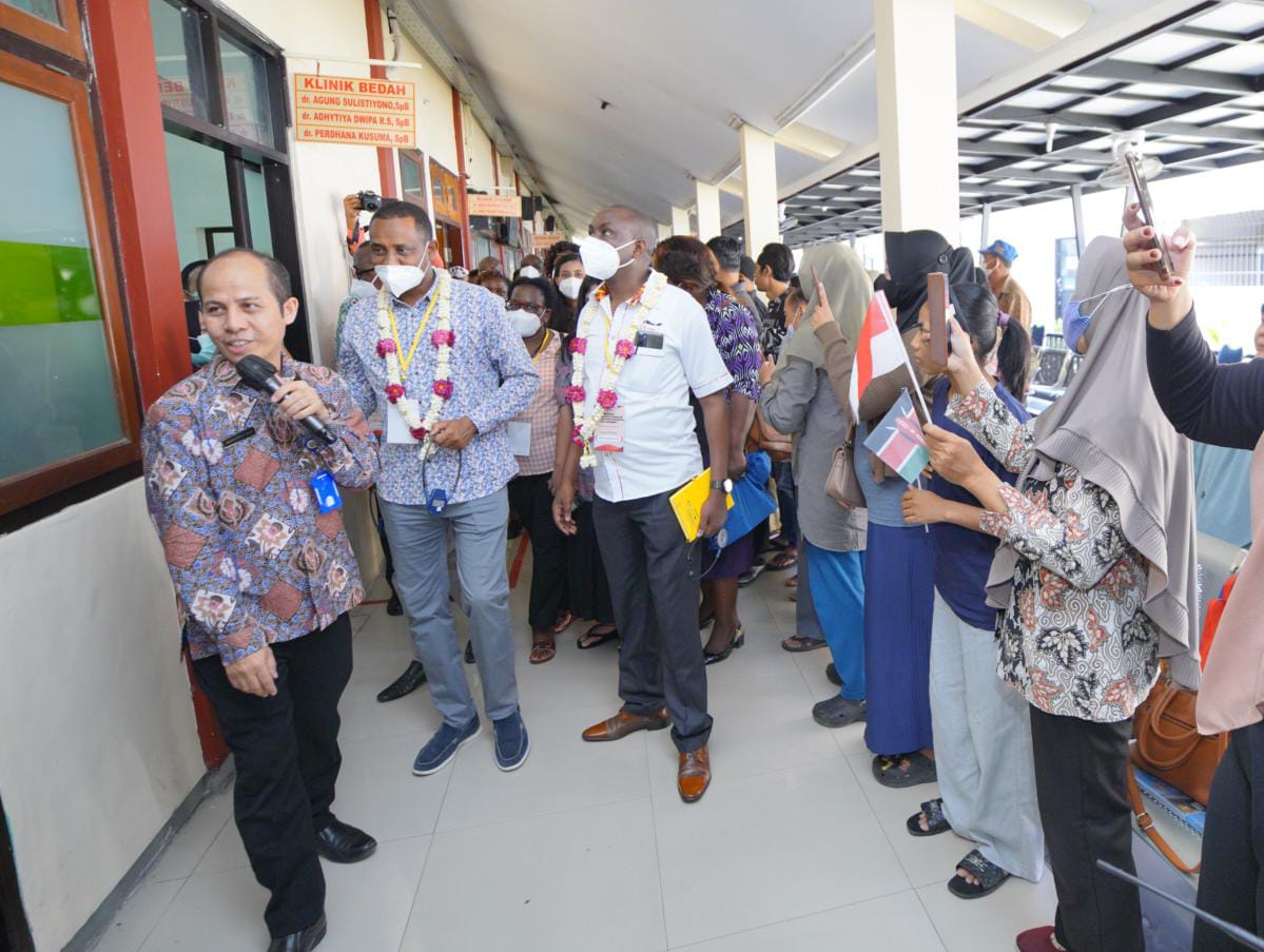 Foto 5 dari 6: Kunjungi RSUD Kota Madiun, Delegasi Kenya: Banyak yang Belum Ada di Rumah Sakit Kita