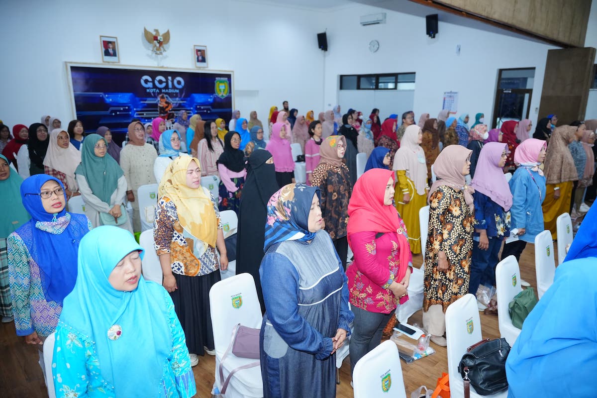 Foto 4 dari 7: Agar Tak Gampang Terjerat Pinjaman Ilegal, Pemkot Gandeng OJK Beri Literasi Keuangan Kepada Pelaku Usaha