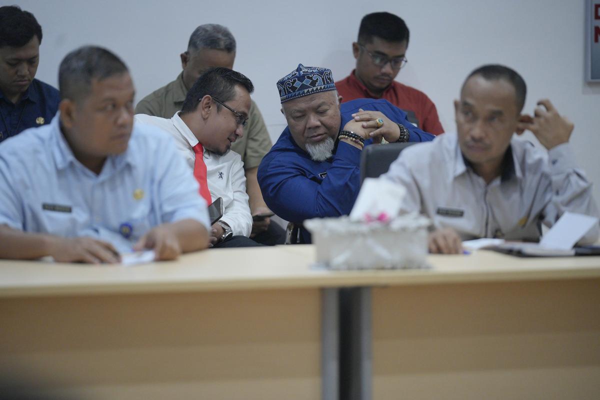 Foto 5 dari 8: Rapat Dinas Persiapan Lebaran, Wali Kota: Masyarakat Kota Madiun yang Pulang Harus Dilayani Maksimal