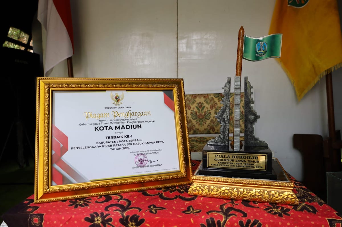 Foto 6 dari 6: Kota Madiun Jadi Terbaik Pertama Kirab Pataka Jatim