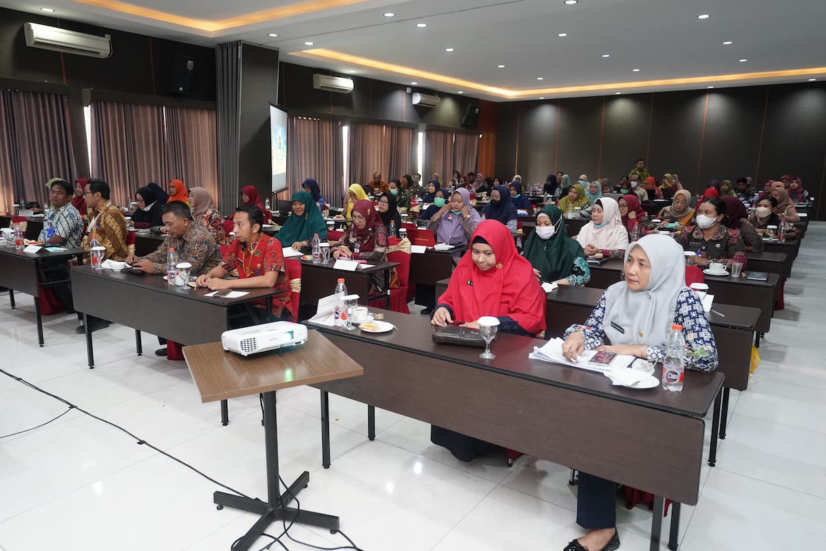 Foto 5 dari 9: Buka FGD Evaluasi Capaian Kerja Dinkes PPKB, Wali Kota : Dinkes Harus Sehat