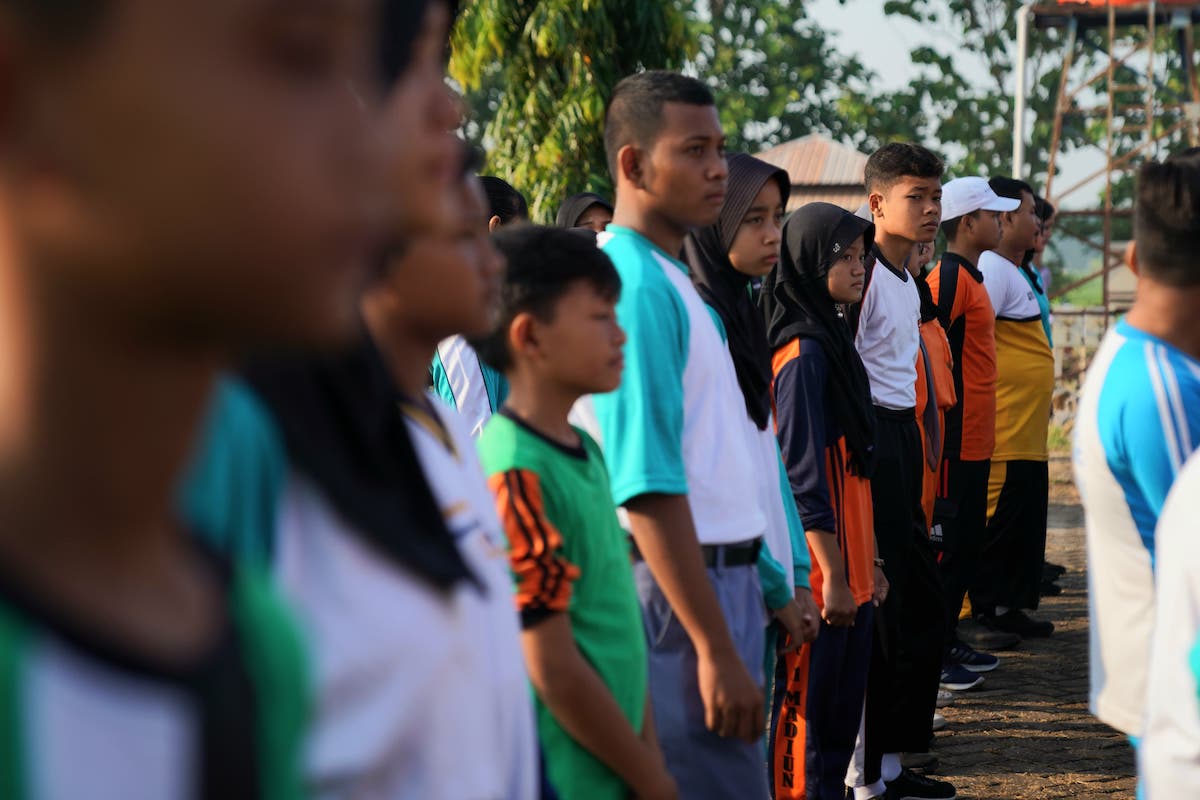 Foto 7 dari 9: Aksi Nyata GNRM, Wali Kota Pimpin Pencanangan Program 1 Siswa 1 Pohon