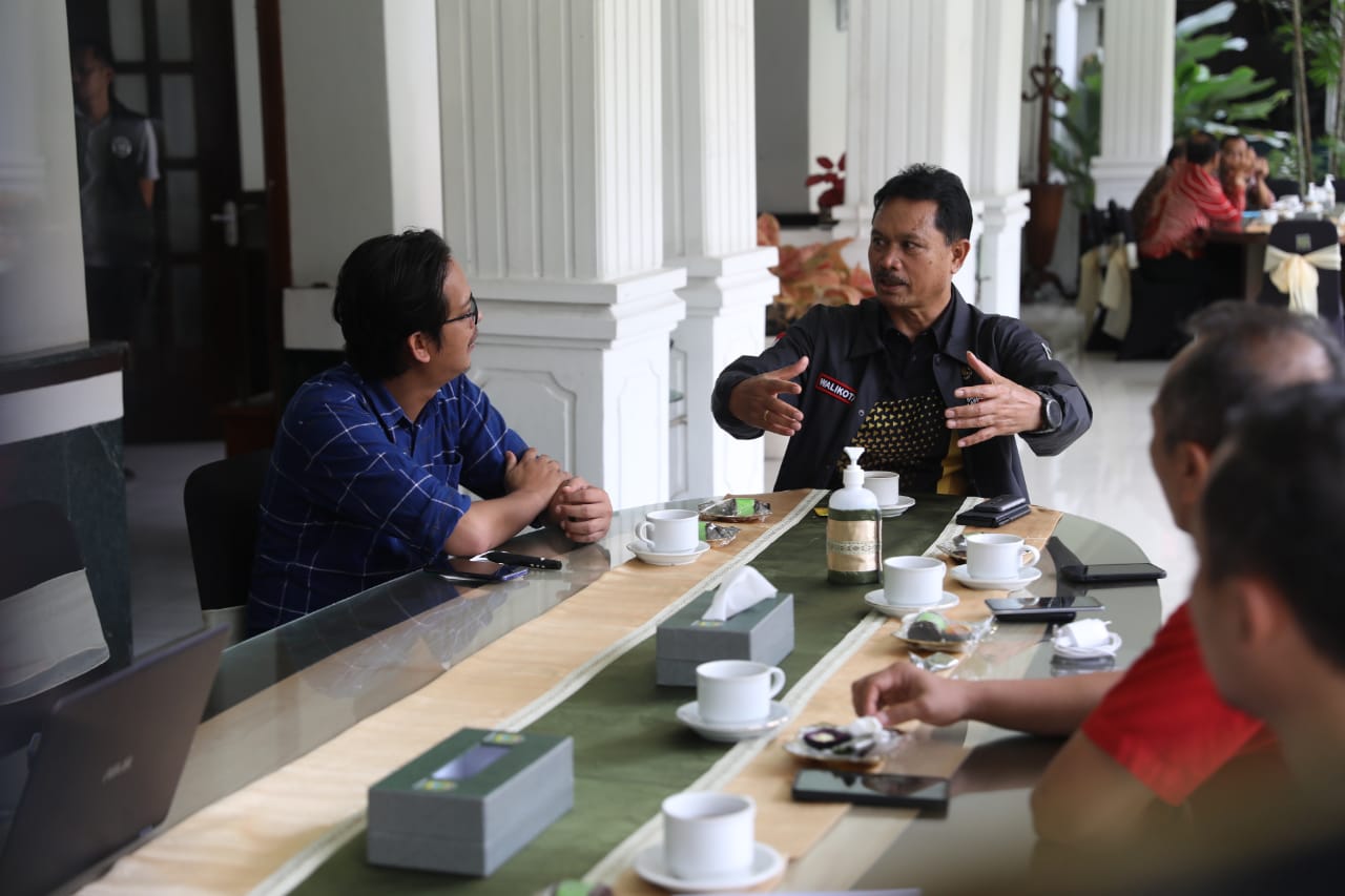 Wali Kota Minta Promotor Beri Pohon untuk Kota Madiun