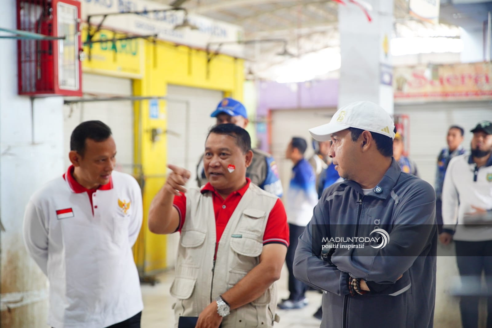 Foto 3 dari 6: Godok Konsep menarik, Plt Wali Kota Ingin Ramaikan Lagi Lantai Dua Pasar Besar