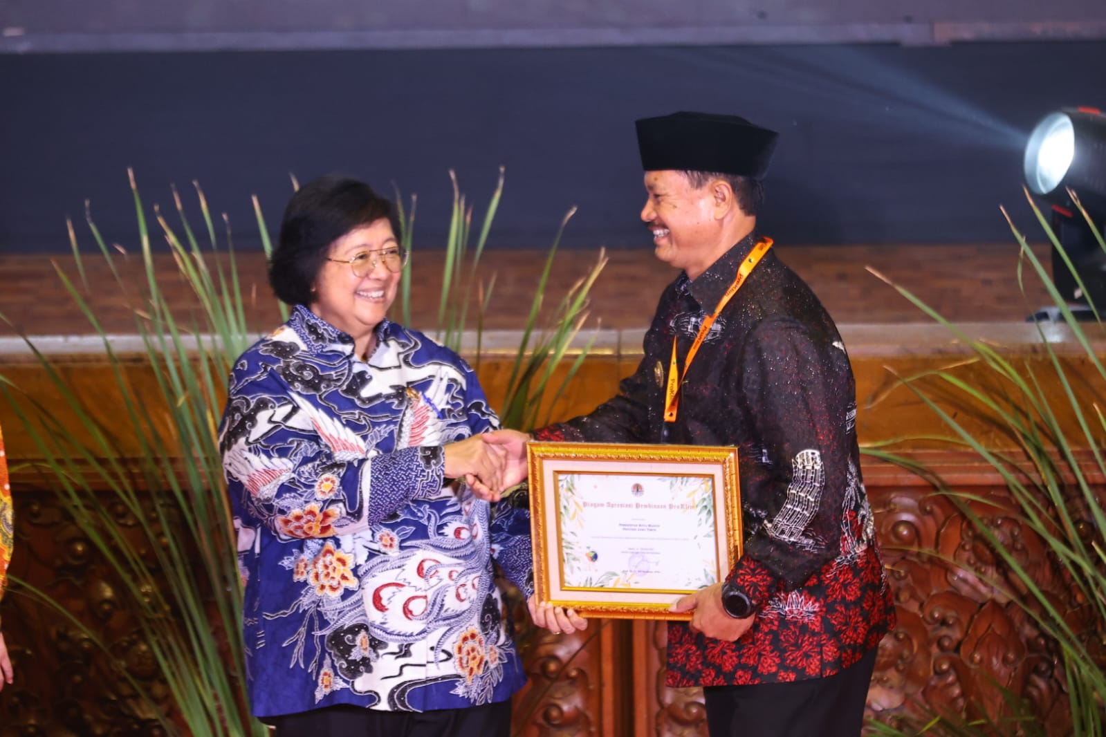 Delapan RW Raih Penghargaan ProKlim Tahun Ini, Wali Kota Maidi Raih Piagam Apresiasi Pembinaan Lagi