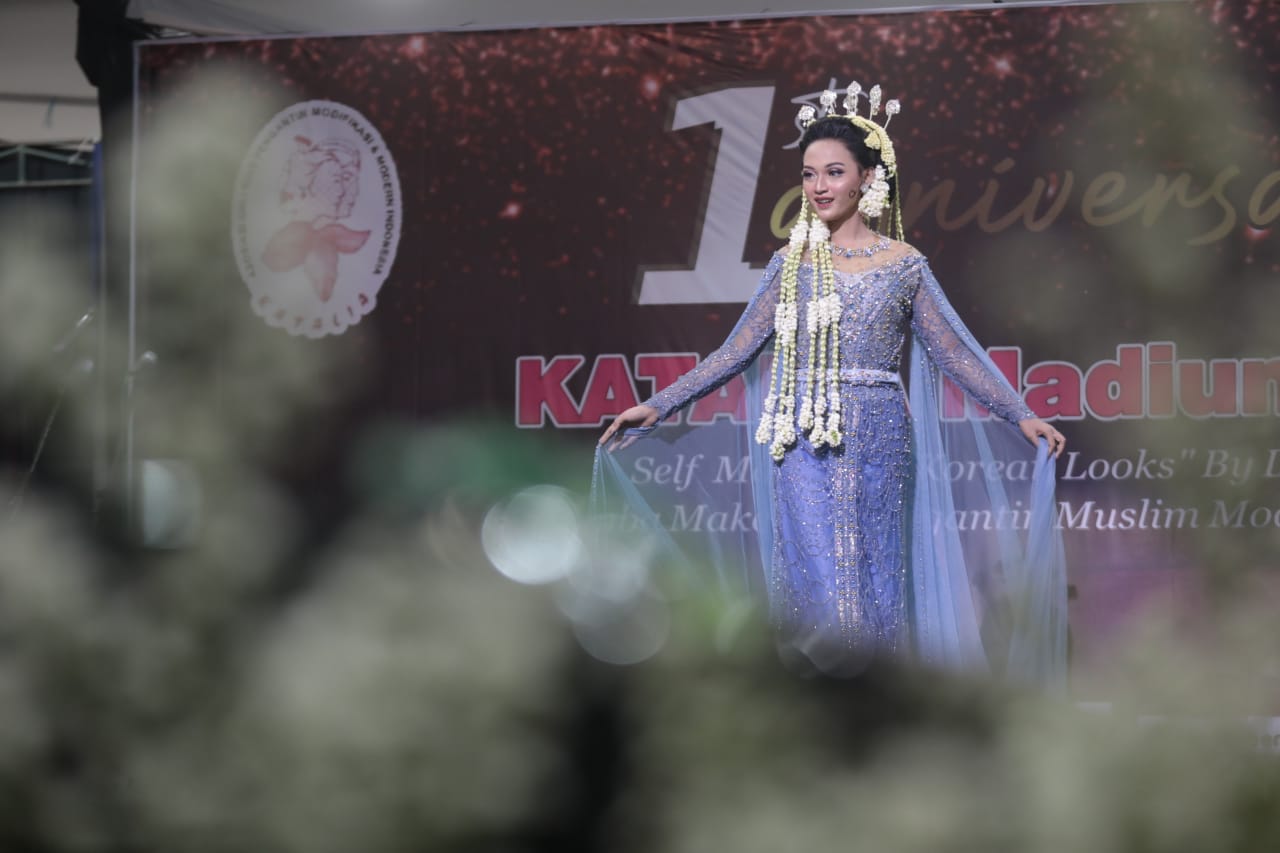 Foto 7 dari 14: Hadiri Anniversary Perias Katalia Madiun Raya, Wali Kota Ajak Perias Gelar Event Manten Enam Negara
