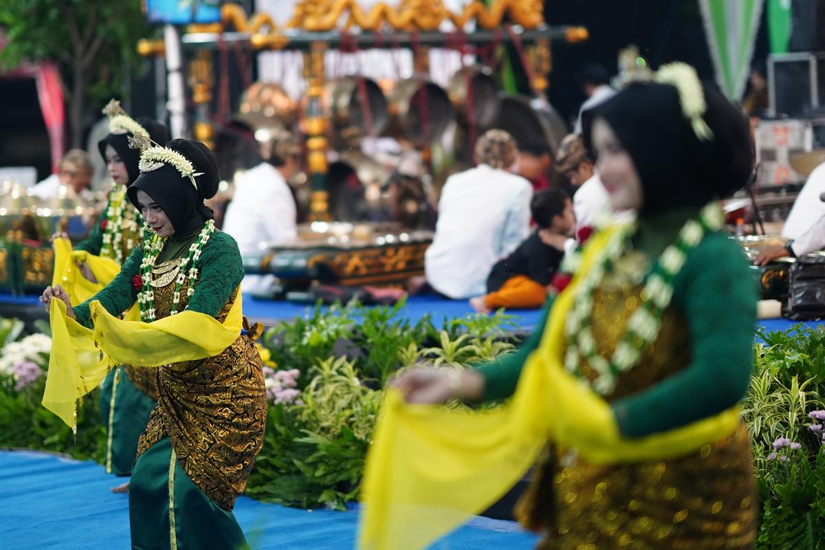 Foto 6 dari 11: Tasyakuran Tutup Giling, Pj. Wali Kota Apresiasi Pencapaian PG. Rejoagung Catat Hasil Terbaik Dalam 10 Tahun