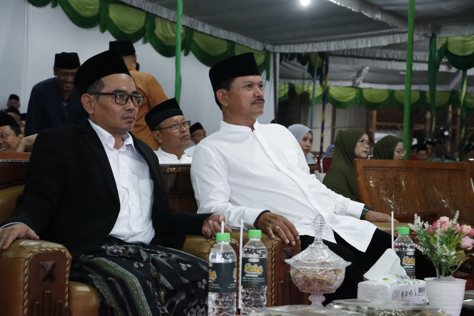 Foto 4 dari 5: Hadiri Peringatan Penting Ponpes Al Mujaddadiyyah, Wali Kota Beri Apresiasi Bagi Pesantren
