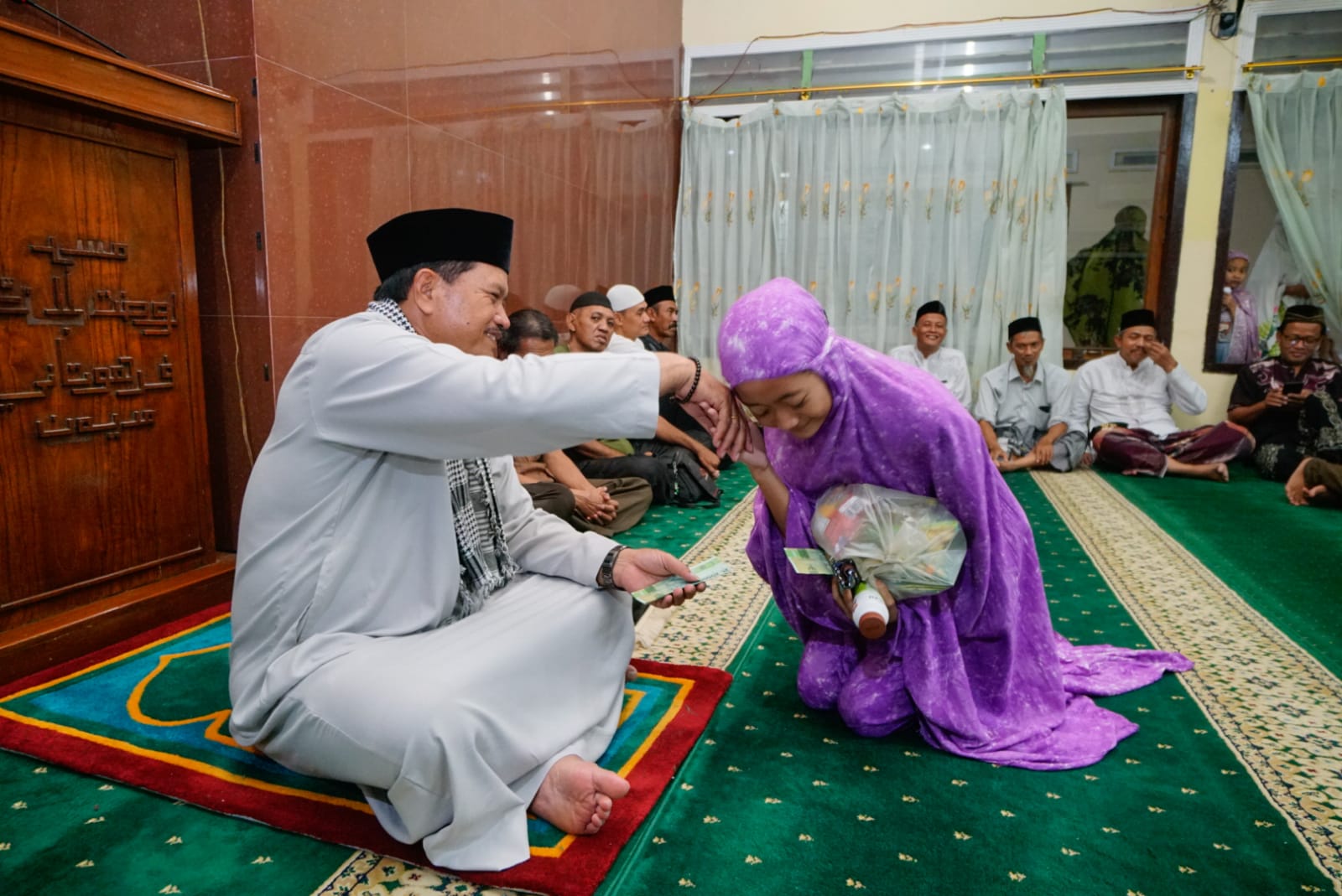 Foto 9 dari 16: Terus Berlanjut, Safari Ramadan Wali Kota Maidi Jadi Ajang Serap Aspirasi Hingga Sosialisasi Persiapan Idul Fitri