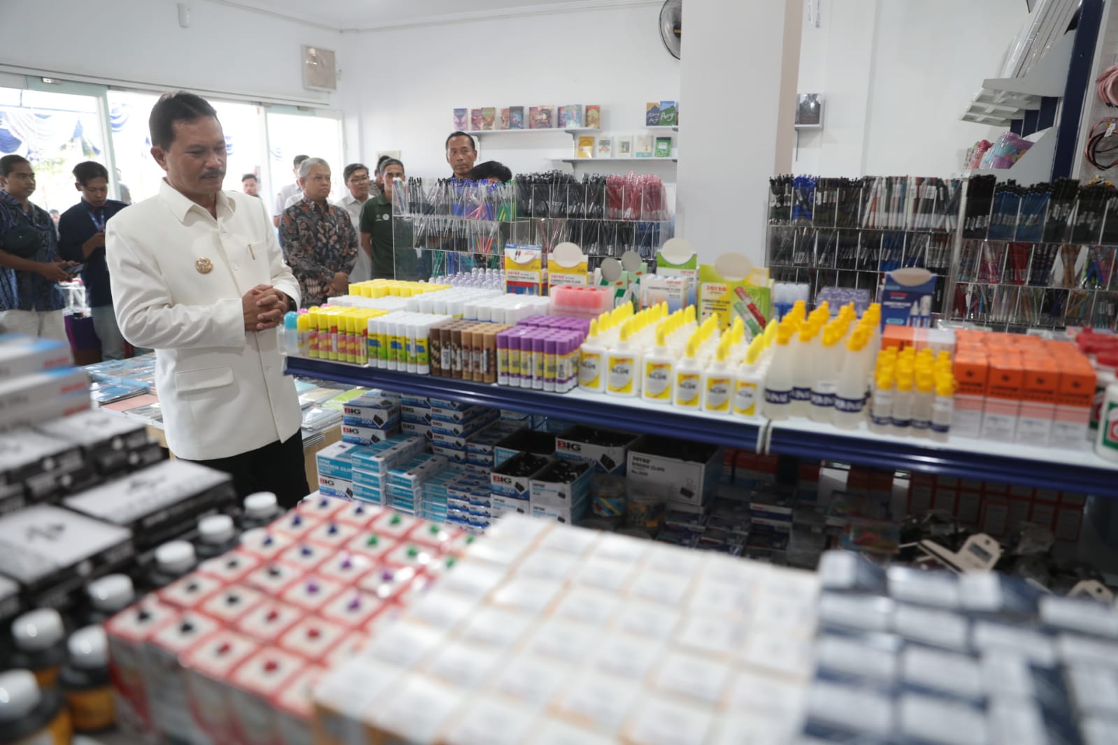 Foto 1 dari 13: New Book Store Hadir di Kota Pendekar, Wali Kota: Ini Semakin Melengkapi Sarana di Kota Madiun