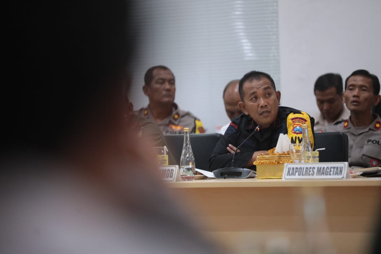 Foto 5 dari 15: Rakor Lintas Sektoral OPS Aman Suro, Wali Kota: Harus Komitmen Jaga Keamanan