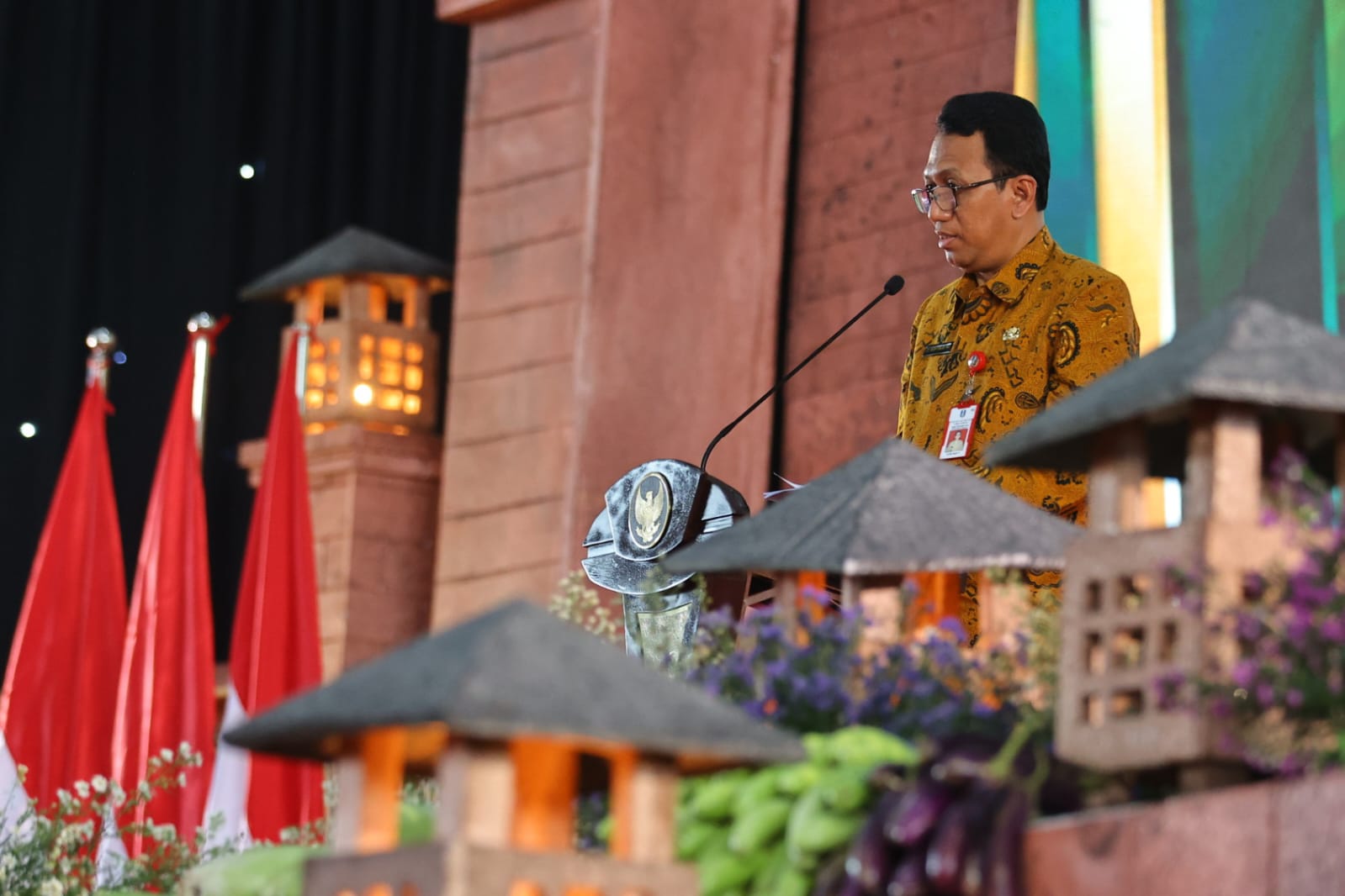 Foto 7 dari 9: Peringatan Hari Pangan Sedunia Jawa Timur, Wali Kota Raih Penghargaan Bidang Pemanfaatan Pangan