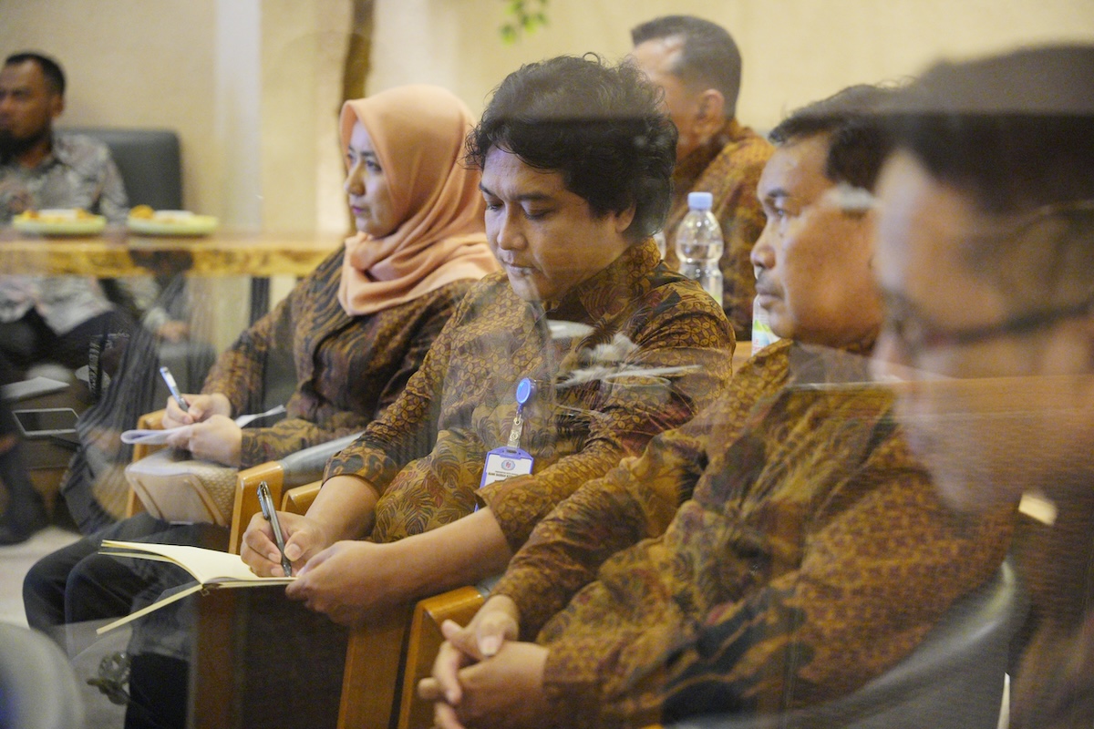 Foto 3 dari 5: Agar Kinerja Optimal, Wali Kota Beri Pembinaan Karyawan Perumda BPR Bank Daerah Kota Madiun