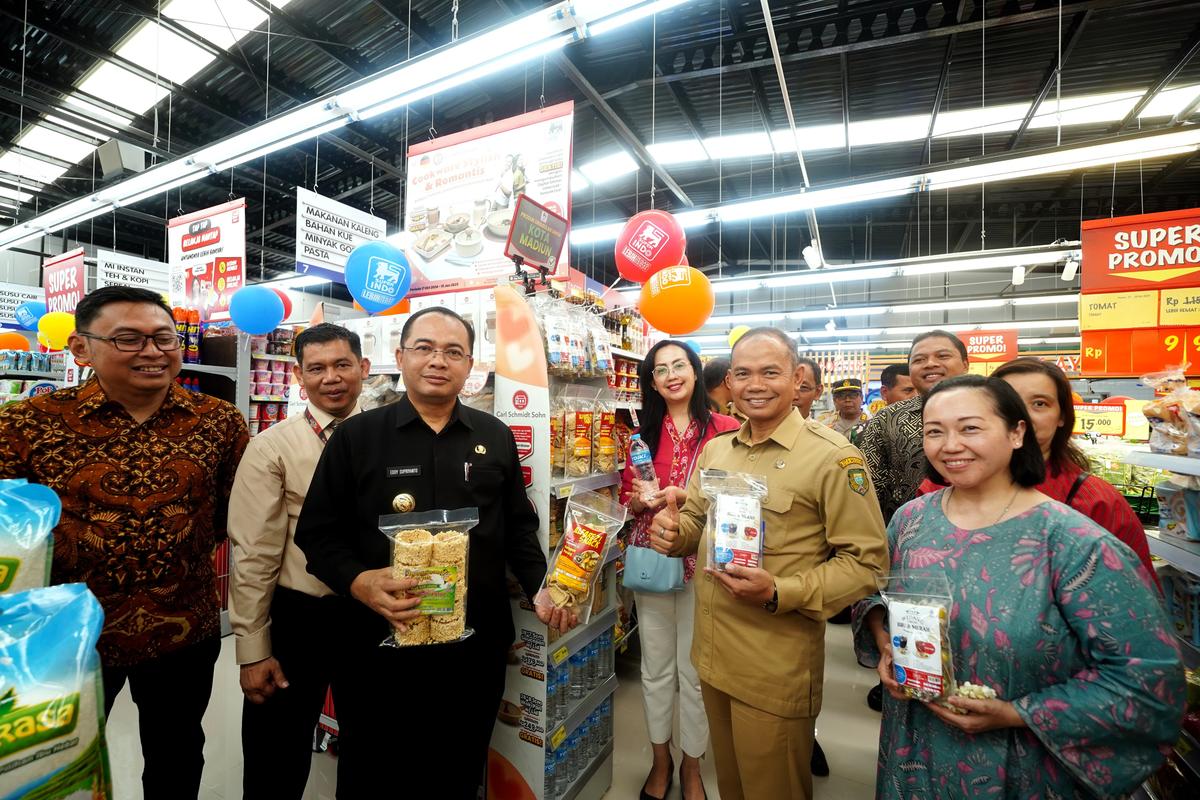 Foto 6 dari 14: Grand Opening Superindo, Pusat Belanja di Kota Madiun Semakin Lengkap
