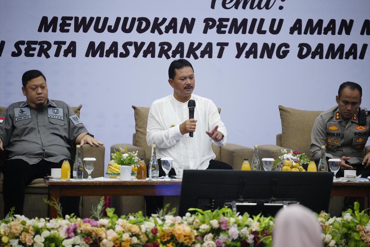 Foto 5 dari 8: Gelar Coffee Morning Bersama Forkopimda, Wali Kota Ajak Jaga Kondusivitas Wilayah Selama Pemilu 2024