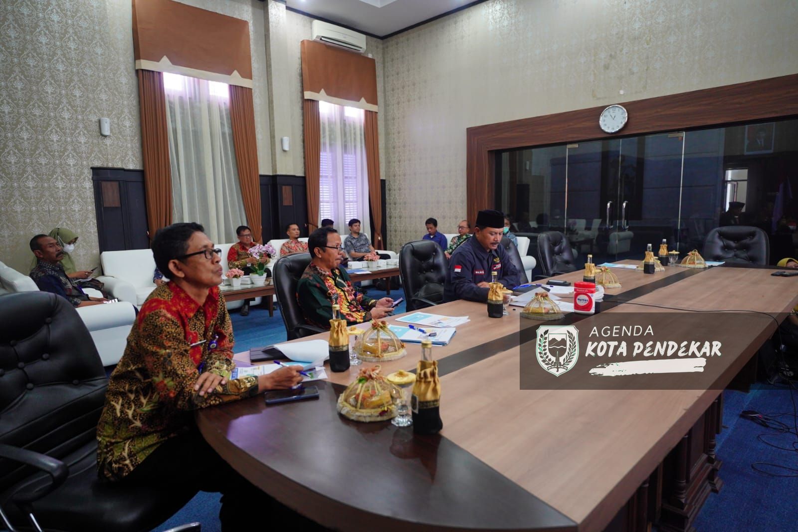 Foto 7 dari 7: Digelar Secara Daring, Wali Kota Sampaikan DAK PPKT Kawasan Nambangan Lor