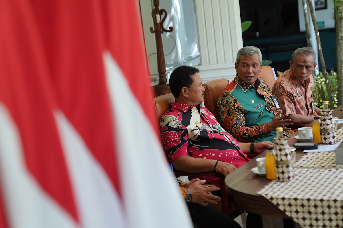 Foto 4 dari 9: Ingin Ikuti Program JKK-JKM Kota Madiun, Pj Bupati Kudus Datang untuk Belajar