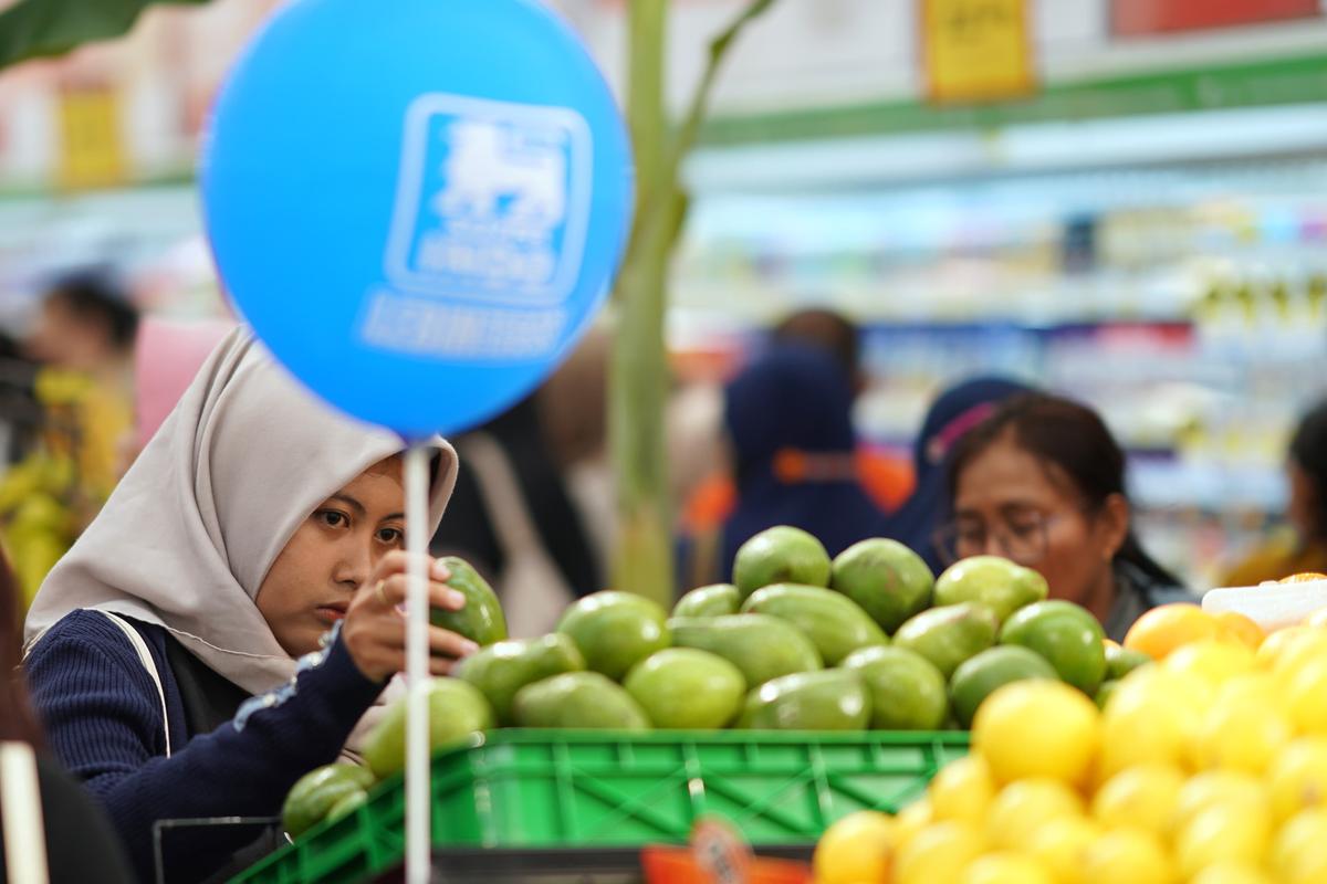 Foto 9 dari 19: Buka Gerai Pertamanya di Kota Pendekar, Superindo Nilai Madiun Punya Prospek Investasi Menarik