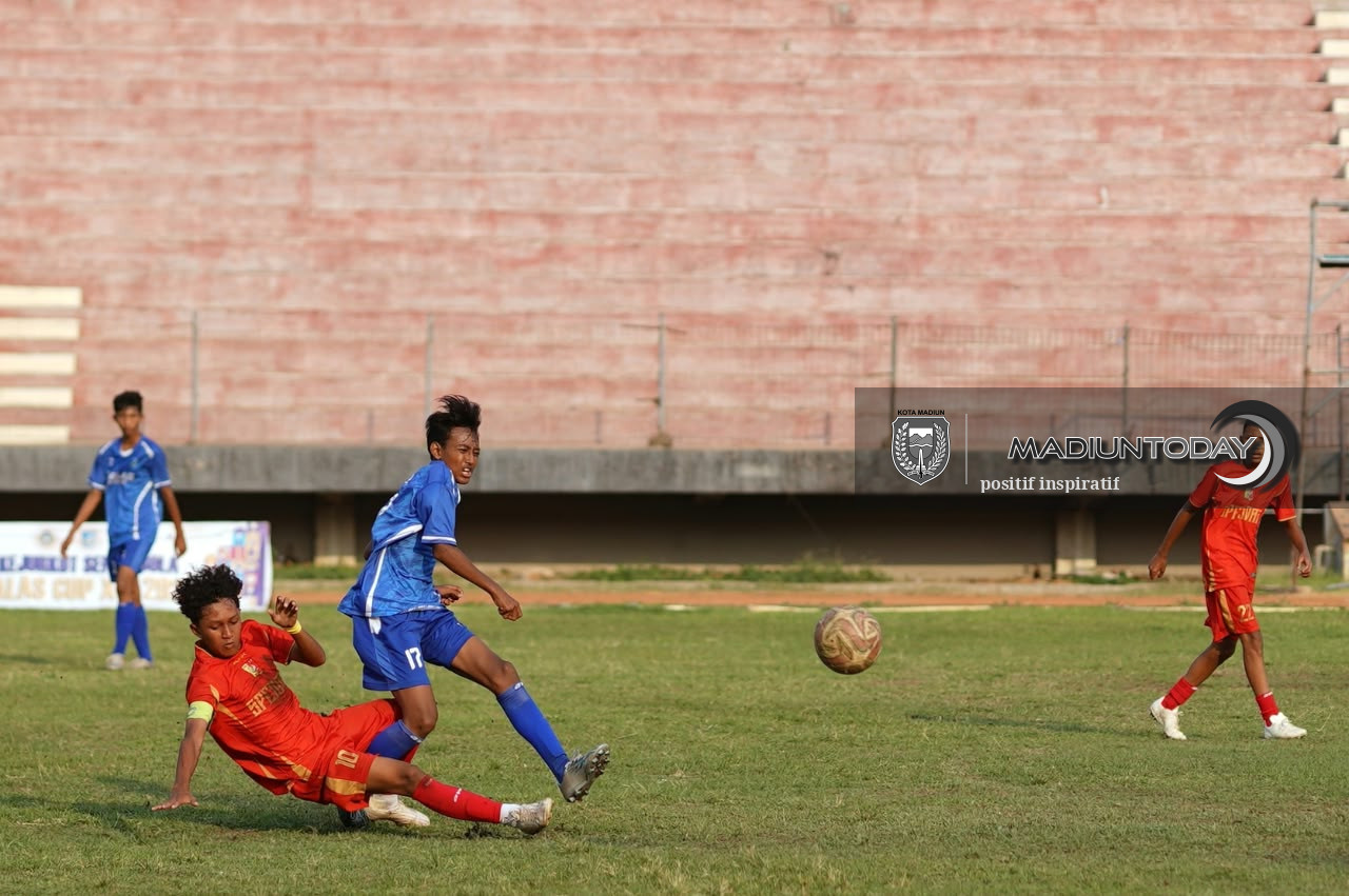 Foto 7 dari 19: Fasilitas Olahraga Terbuka untuk Umum, Warga Bisa Gelar Kompetisi di Stadion hingga Lapangan Kelurahan