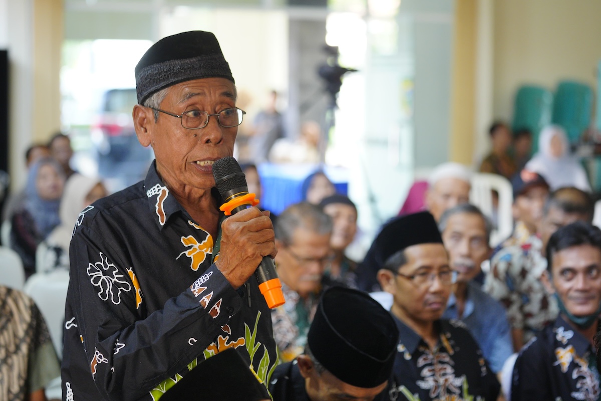 Foto 6 dari 8: Pimpin Musrenbang di Tiga Kelurahan, Wali Kota Resmikan Lapangan Voli dan Sampaikan Hasil Pembangunan