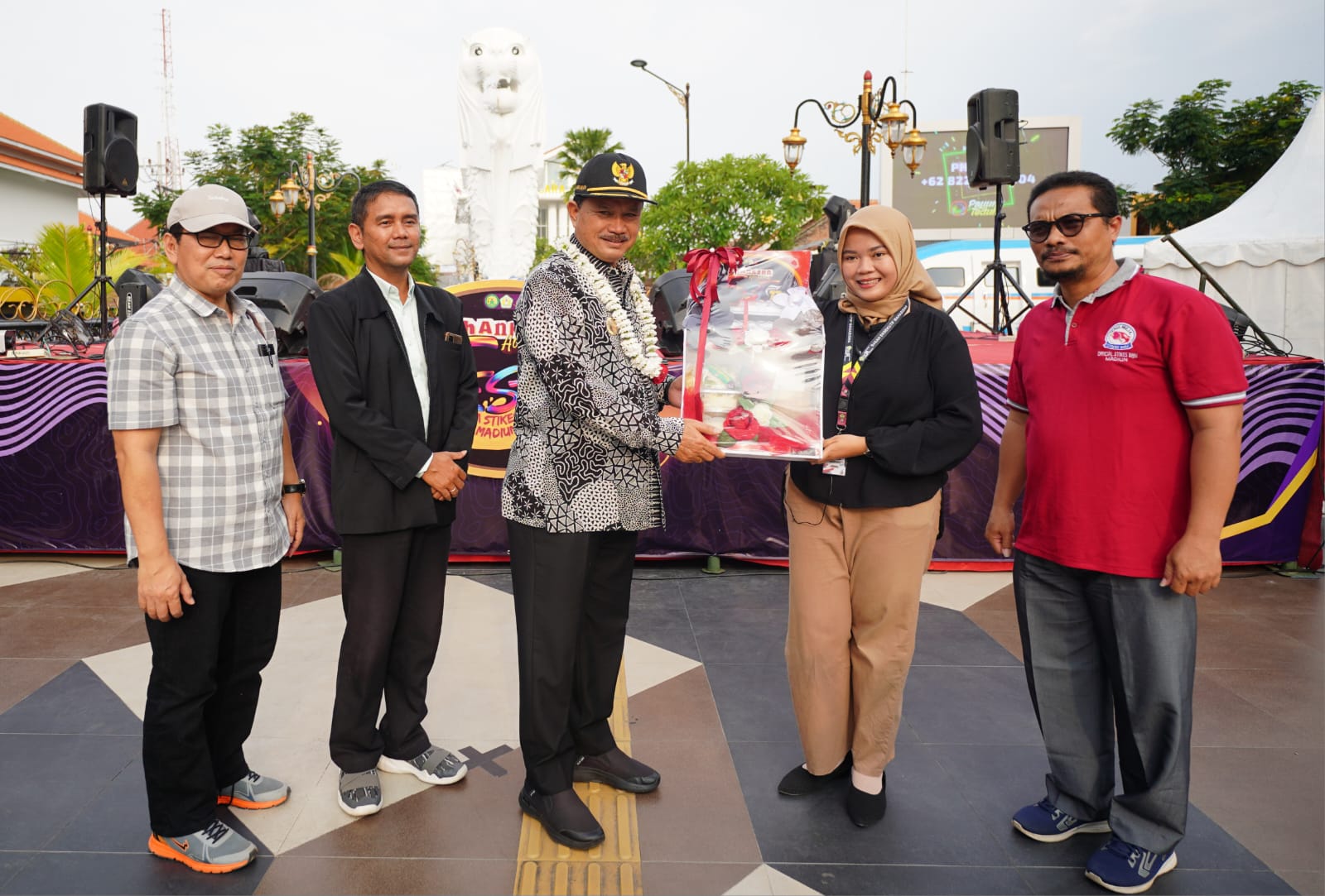 Foto 3 dari 10: Bekal Penting Arungi Dunia Kerja, Wali Kota Minta Mahasiswa Lebih Aktif Berorganisasi