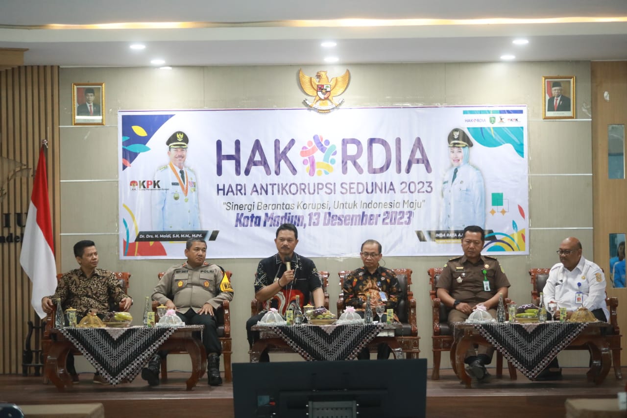 Foto 1 dari 12: Hadiri Seminar Hakordia, Wali Kota : Sinergi Berantas Korupsi Bantu Tingkatkan Pembangunan Kota