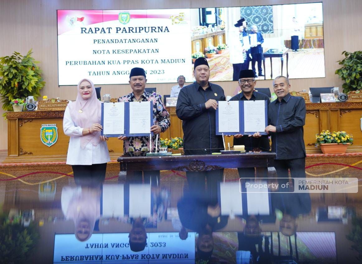Rapat Paripurna Bersama DPRD, Wali Kota Maidi Komitmen Utamakan Pelayanan Publik