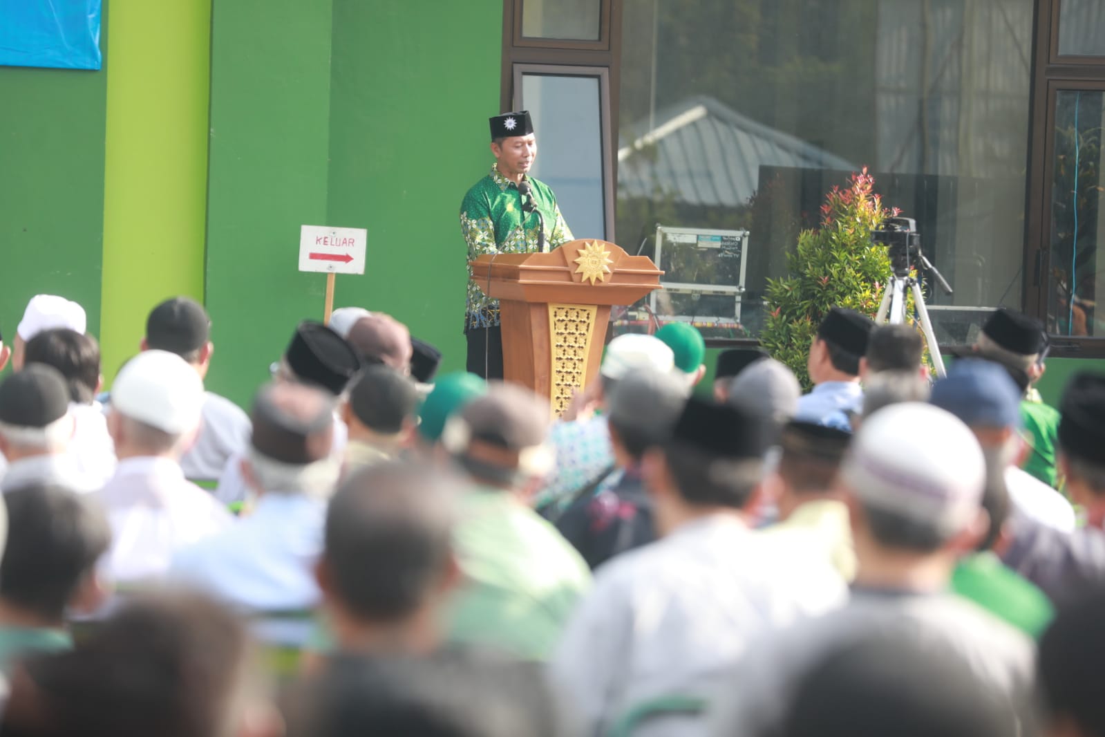 Foto 4 dari 14: Hadiri Pengajian Rutin Di Islamic Center, Wali Kota Ajak Jamaah Doakan Kota Madiun