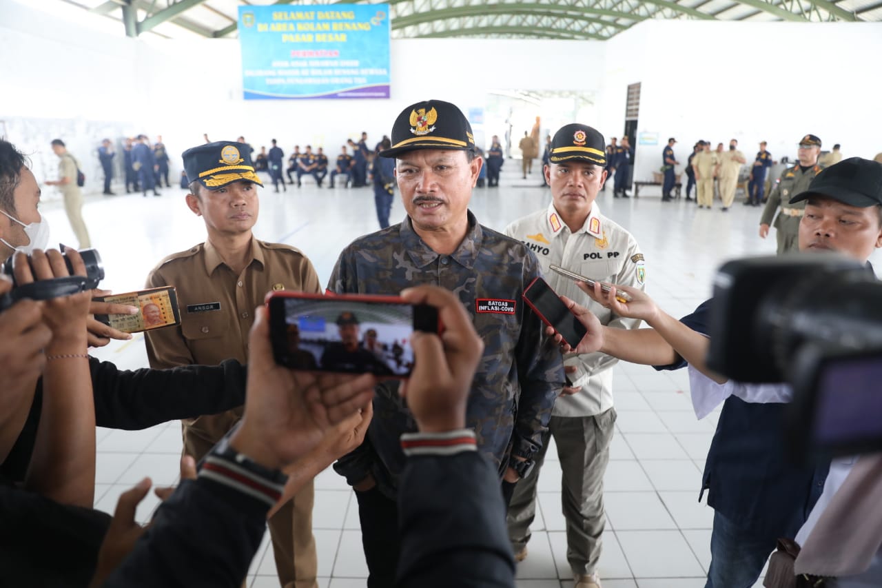 Foto 11 dari 11: Pimpin Apel Tim Gabungan Pasar Besar Madiun, Wali Kota Pesan Jaga Ketertiban