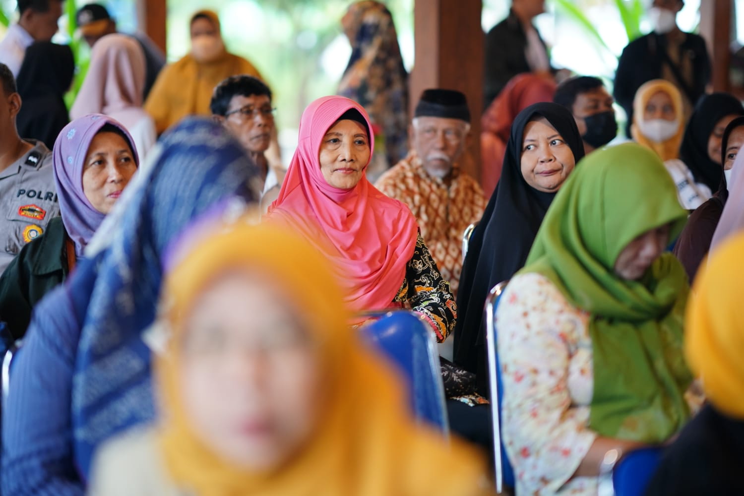 Foto 9 dari 11: Sambang Warga di Dua Kelurahan, Wali Kota Pesan Jaga Kesehatan Selama Bulan Ramadan