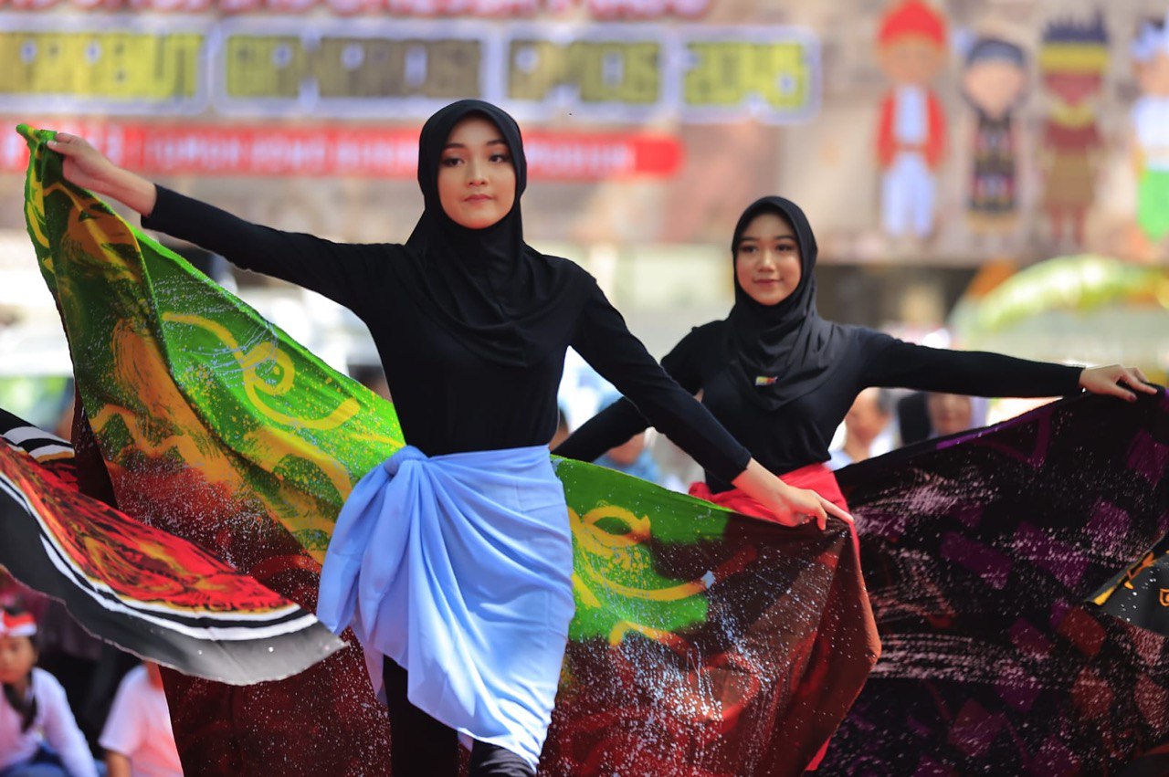 Foto 1 dari 9: .Kota Madiun Siap Merebut Generasi Emas 2045 Mendatang, Berikut Perhatian Wali Kota Maidi Wujudkan SDM Unggul di Kota Pendekar