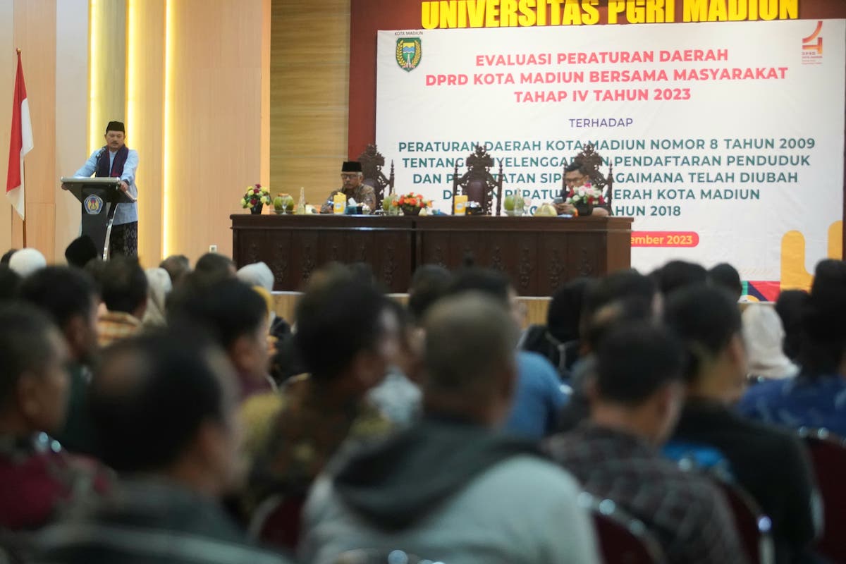 Foto 1 dari 9: Narasumber Evaluasi Perda Bersama Masyarakat, Wali Kota Apresiasi Masyarakat Aktif Beri Pendapat