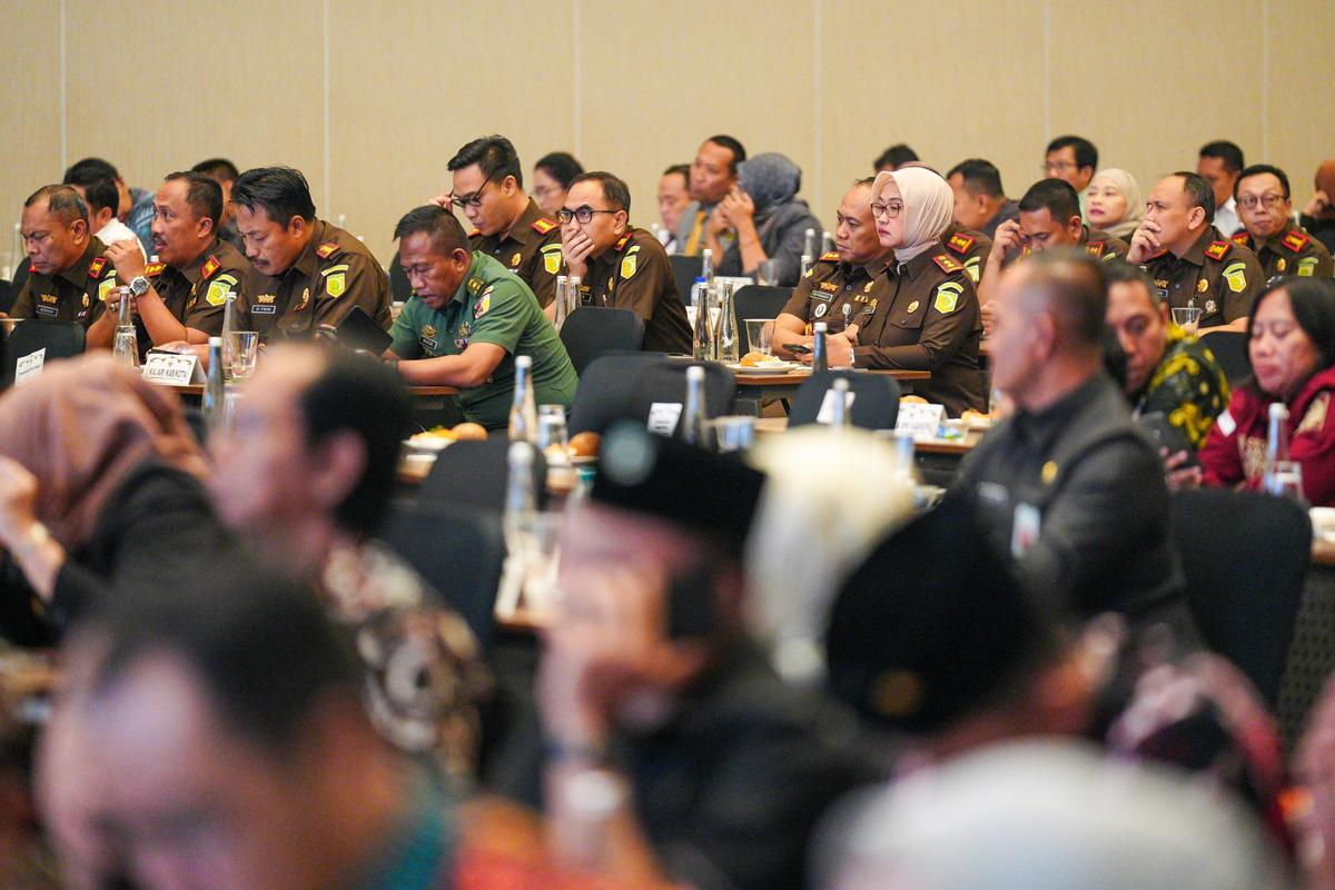 Foto 3 dari 8: Komitmen Pilkada Aman Digencar, Rakor Provinsi dan Kab/Kota Se-Jawa Timur Tahun 2024 Digelar