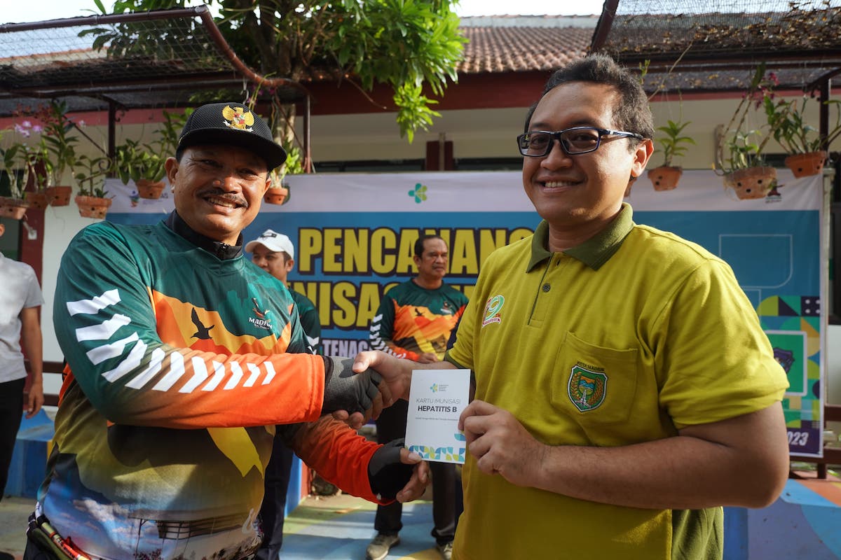 Foto 2 dari 9: Pemkot Gelar Pencanangan Imunisasi Hepatitis B Bagi Tenaga Medis dan Nakes