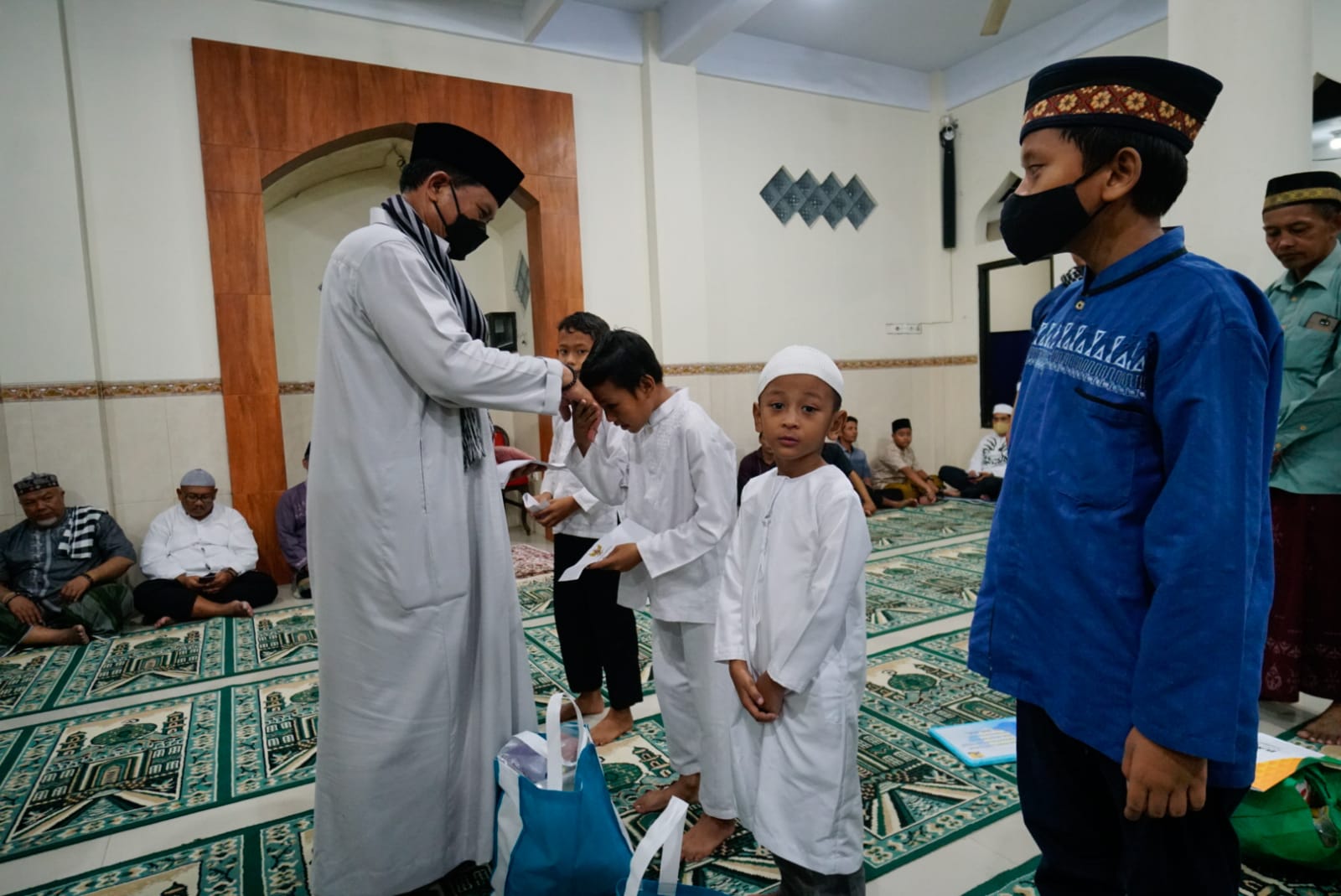 Foto 8 dari 12: Safari Ramadhan Di Masjid Baitussalam, Wali Kota Sampaikan Agenda Menarik Setelah Lebaran