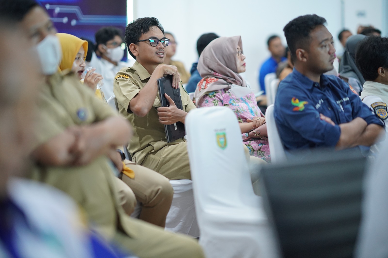 Foto 9 dari 10: Bekali Kemampuan Membuat Infografis, Diskominfo Kota Madiun Beri Pelatihan Pada KIM dan PPID