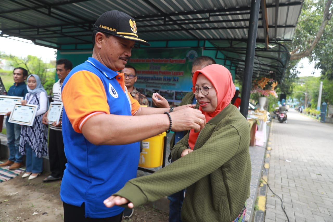 Foto 6 dari 8: Peduli Pelestarian Lingkungan, Wali Kota Dr Maidi Harapkan Proklim Terus Tingkatkan Kompetensi