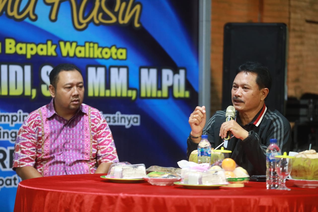 Foto 11 dari 12: Relokasi Pedagang ke Rimba Darma, Wali Kota: Kawasan Ini Akan Semakin Kita Sempurnakan ke Depan