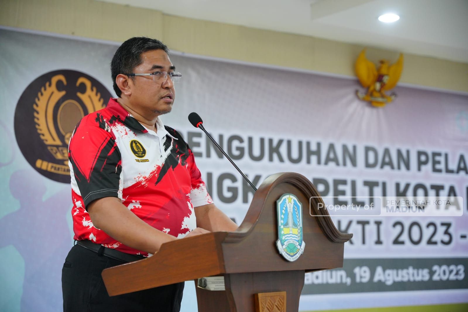 Foto 4 dari 8: Hadiri Pelantikan Pelti, Wali Kota Pesan Tingkatkan Prestasi Atlet