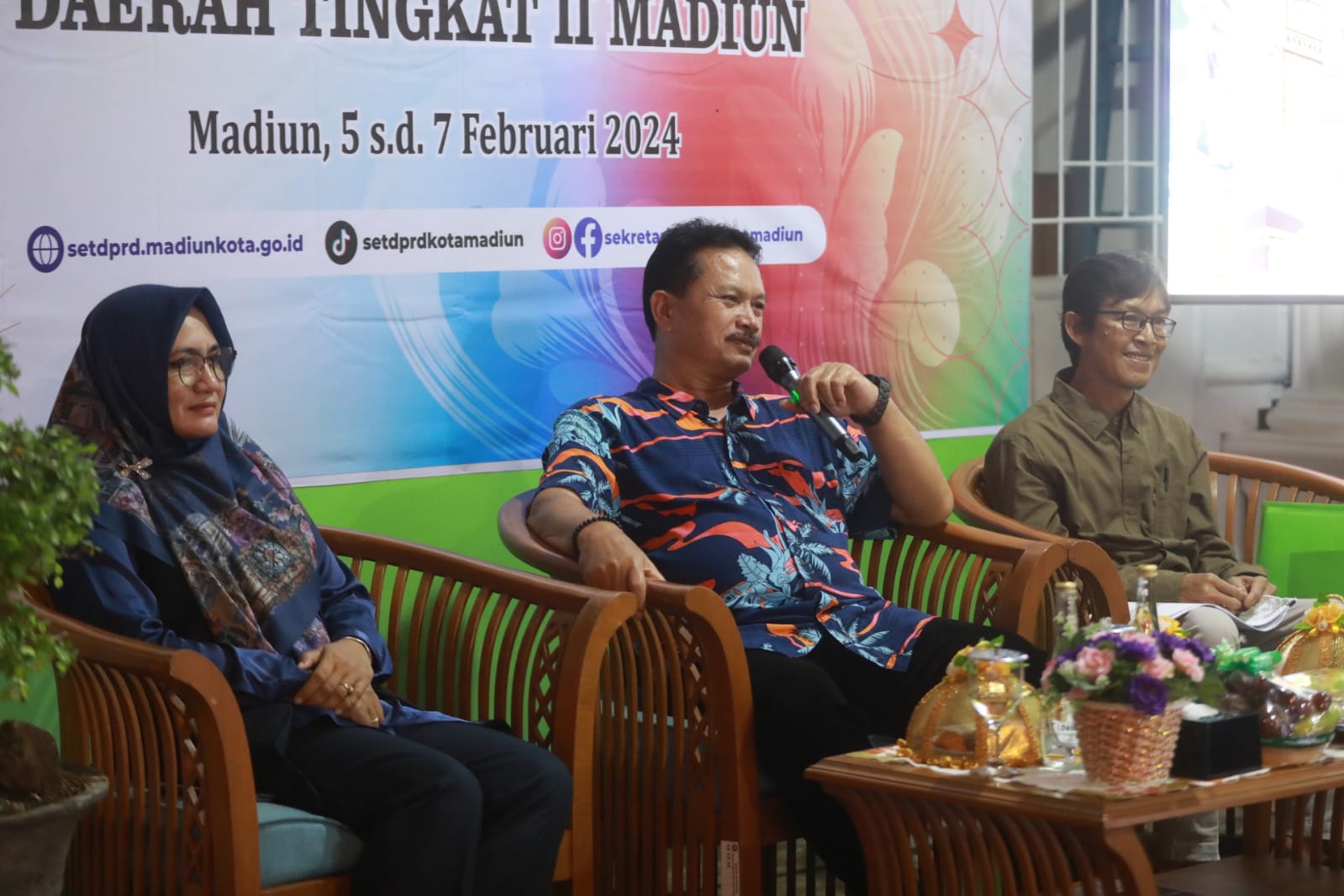 Foto 11 dari 13: Jadi Narasumber Evaluasi Perda, Wali Kota Apresiasi Masyarakat Aktif Beri Pendapat