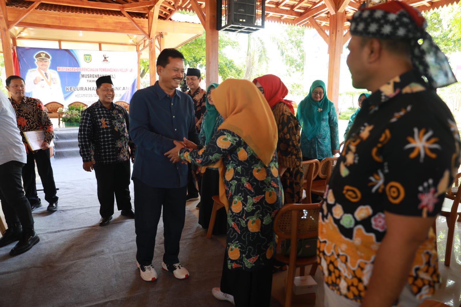 Foto 8 dari 15: Musrenbang di Kelurahan Banjarejo dan Demangan, Wali Kota: Ada Banyak Pembangunan di Tingkat Lingkungan