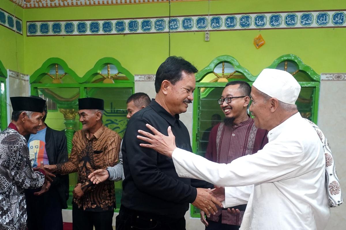 Foto utama berita: Halal Bihalal Dengan Habib Hamzah, Wali Kota Minta Doa Untuk Kemajuan Kota