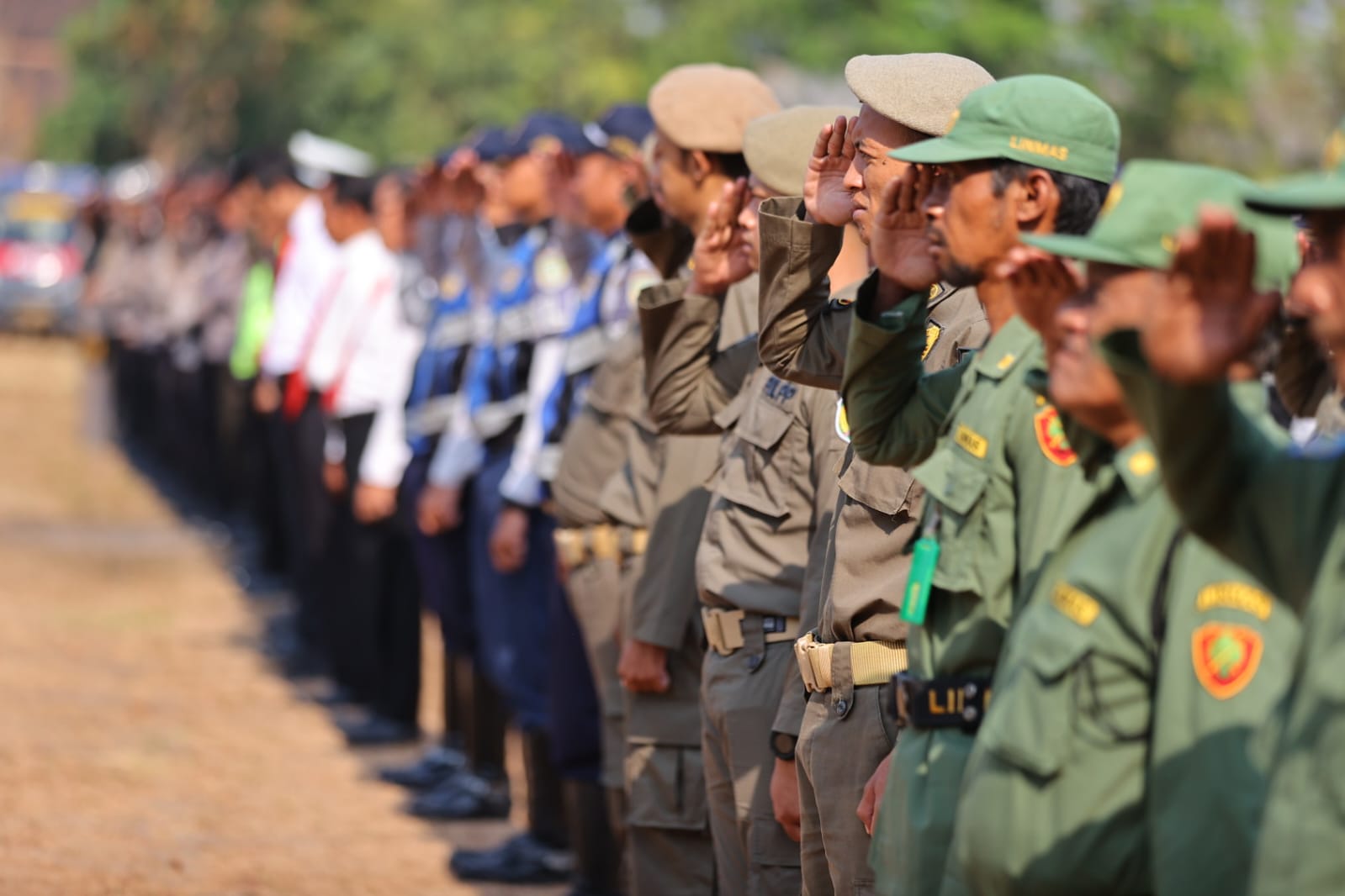 Foto 5 dari 8: Gelar Pasukan Operasi Mantap Brata Semeru, Polres Madiun Kota Siagakan 475 Personil Amankan Jalannya Pemilu